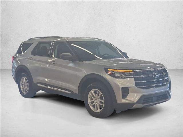 Certified 2025 Ford Explorer Active AWD/4WD image 3