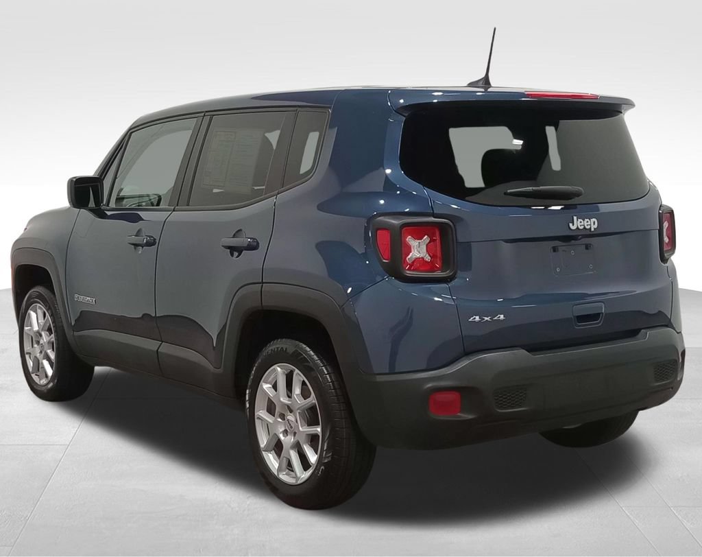 Used 2023 Jeep Renegade Latitude AWD/4WD image 7
