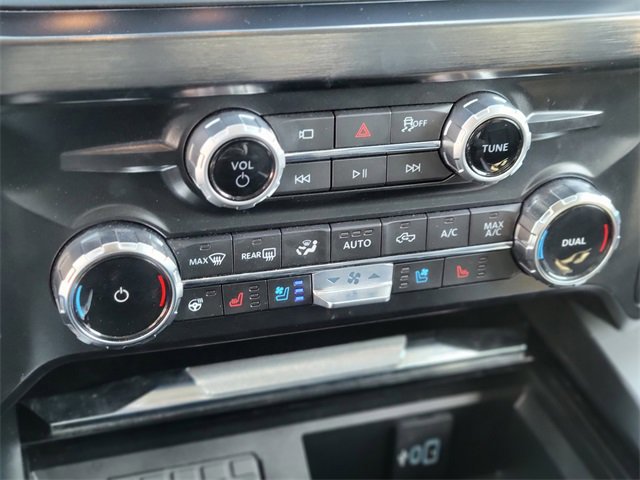 Certified 2025 Ford F250 Lariat w/ Chrome Package image 28