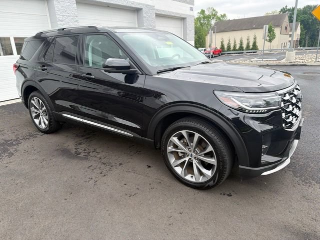 Certified 2025 Ford Explorer Platinum w/ Ultimate Package AWD/4WD image 8