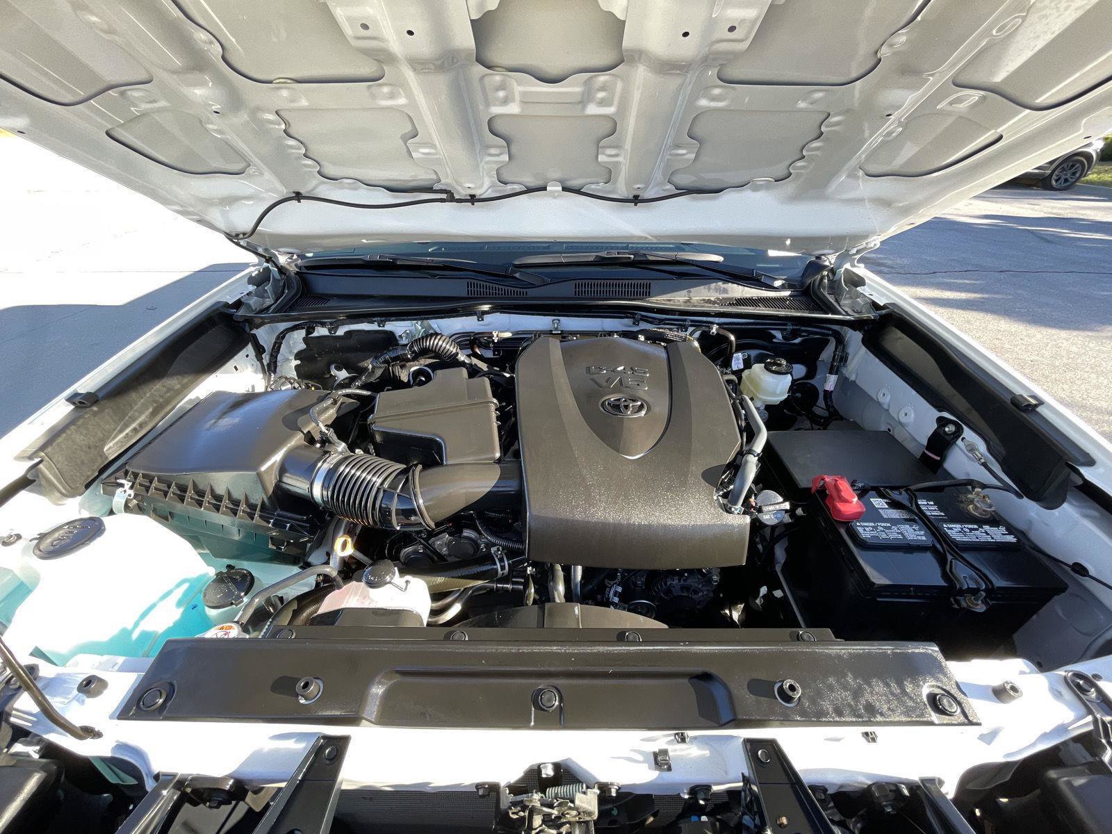 Used 2023 Toyota Tacoma SR5 w/ Technology Package AWD/4WD image 32
