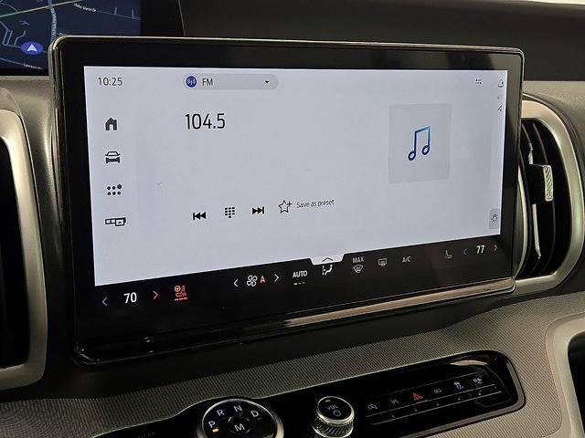 Certified 2025 Ford Expedition Active image 19