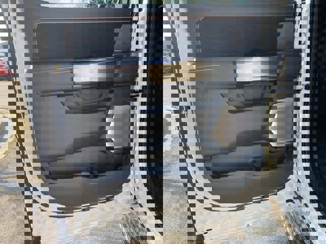 Certified 2022 Ford F150 Platinum w/ Equipment Group 701A High image 14