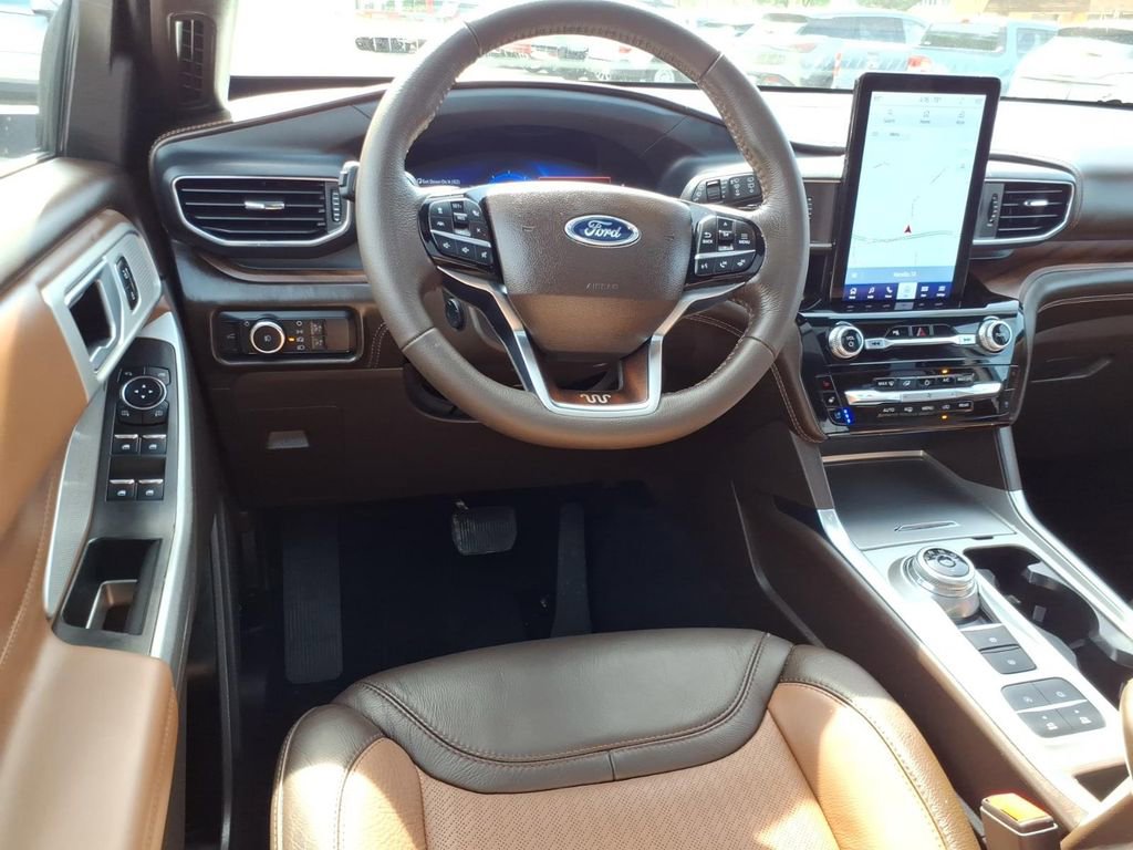 Certified 2023 Ford Explorer King Ranch w/ Technology Package RWD image 14