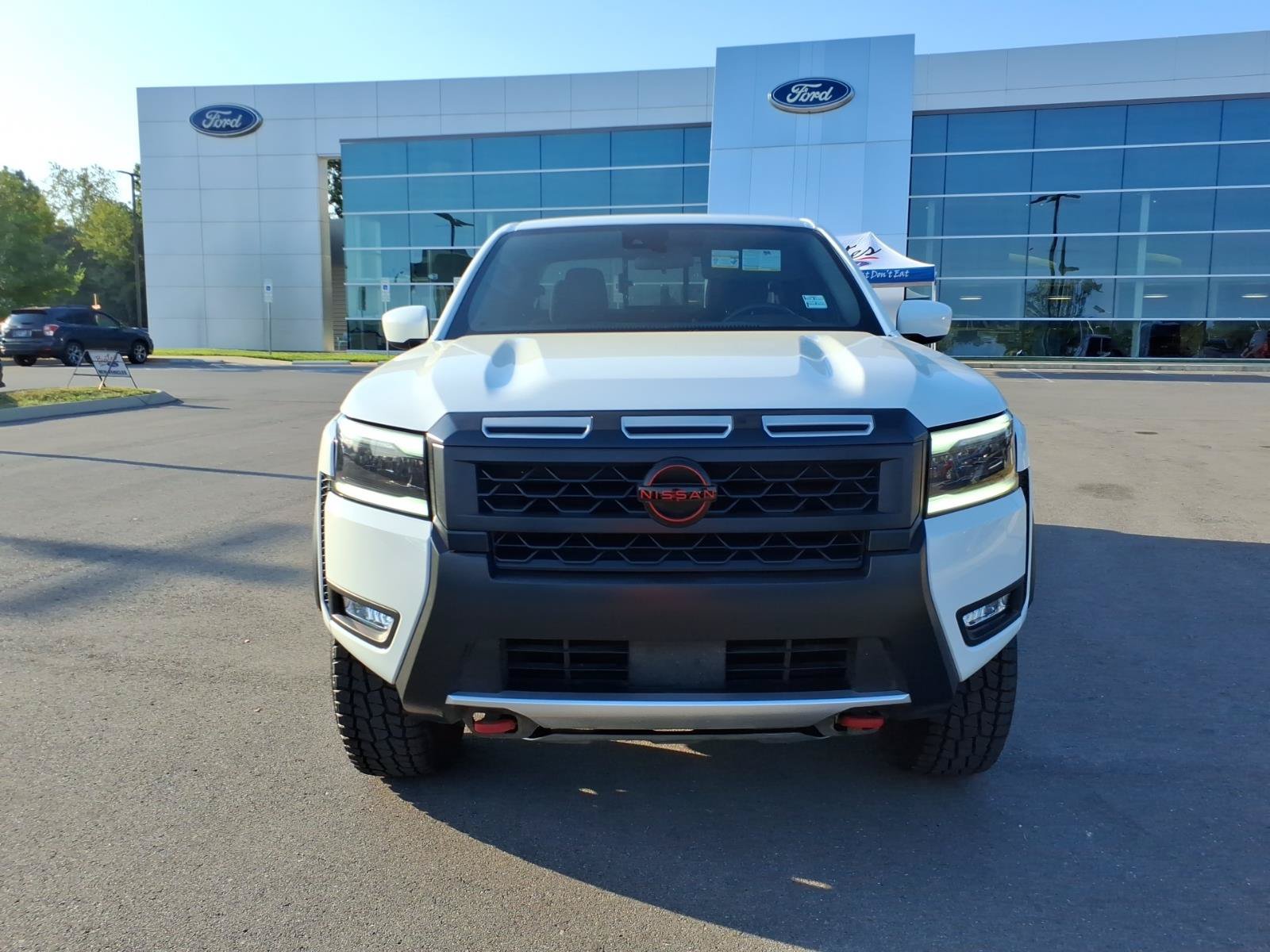 Used 2026 Nissan Frontier PRO-4X AWD/4WD image 8