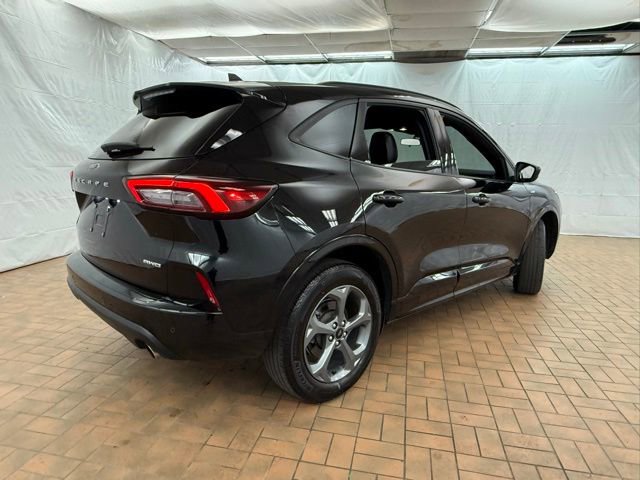 Certified 2024 Ford Escape ST-Line Select w/ Tech Pack #1 AWD/4WD image 8