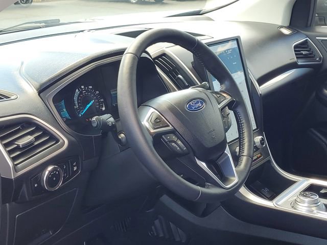 Certified 2024 Ford Edge SEL w/ Convenience Package AWD/4WD image 13