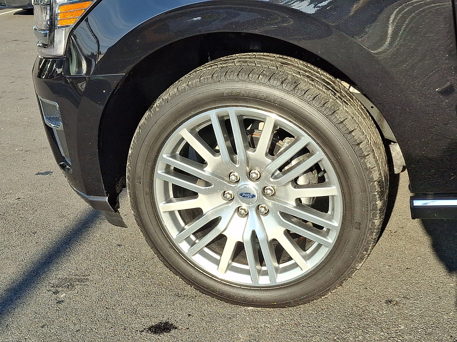 Certified 2024 Ford Expedition Limited AWD/4WD image 9