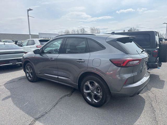 Certified 2024 Ford Escape ST-Line w/ Tech Pack #1 image 10