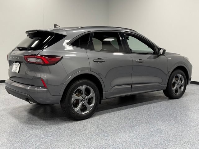 Certified 2024 Ford Escape ST-Line AWD/4WD image 12