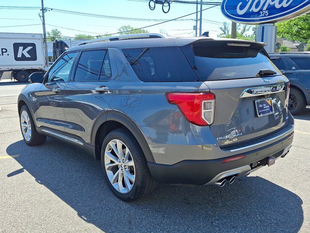 Certified 2023 Ford Explorer Platinum w/ Technology Package AWD/4WD image 14