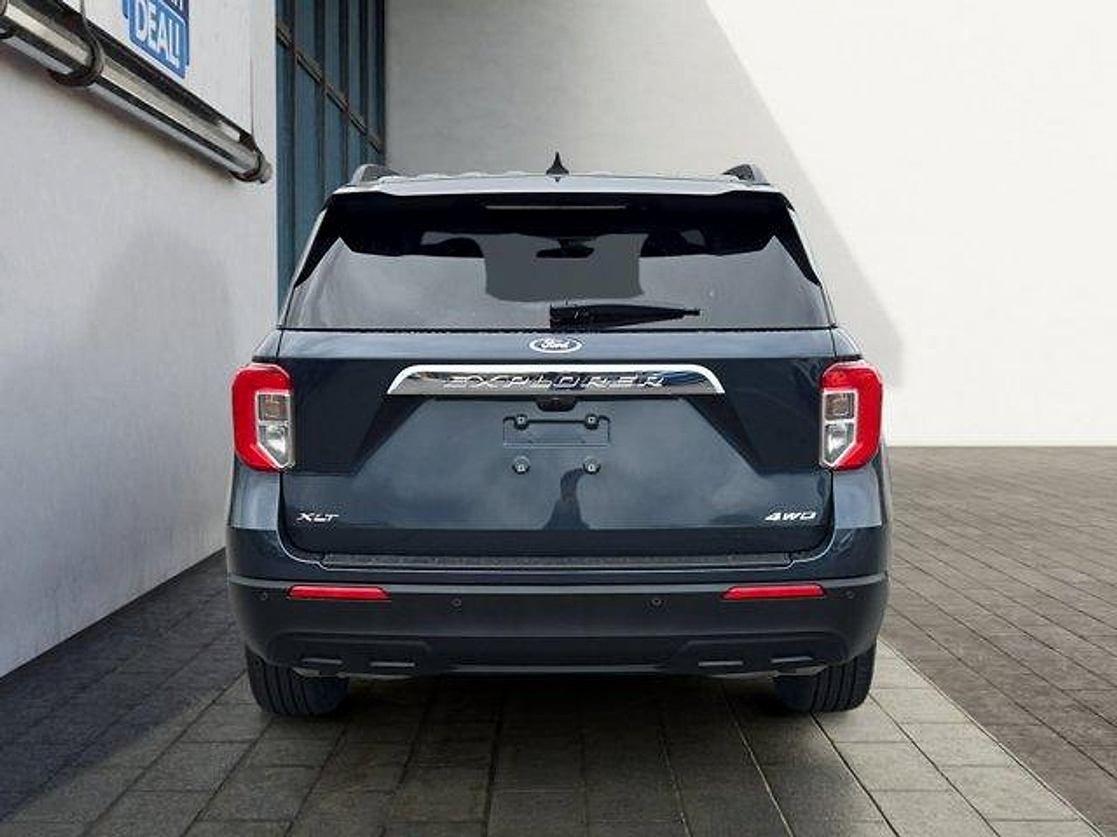 Certified 2023 Ford Explorer XLT AWD/4WD image 4