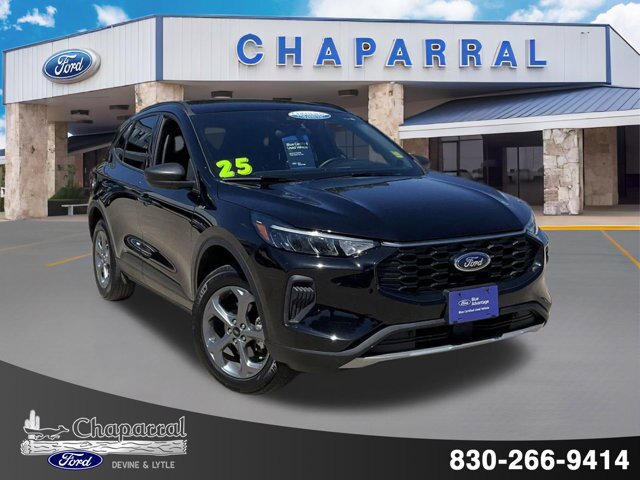 Certified 2025 Ford Escape ST-Line AWD/4WD image 1