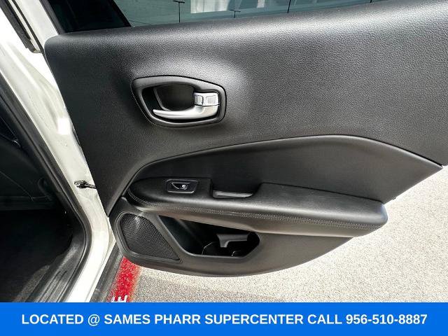 Used 2020 Jeep Compass Latitude FWD image 21