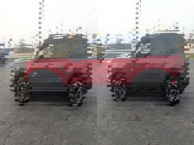 Certified 2025 Ford Bronco Sport Outer Banks w/ Outer Banks Tech Package+ image 2