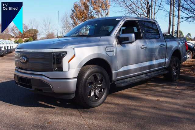 Certified 2023 Ford F150 Lightning Lariat w/ Max Trailer Tow Package image 1