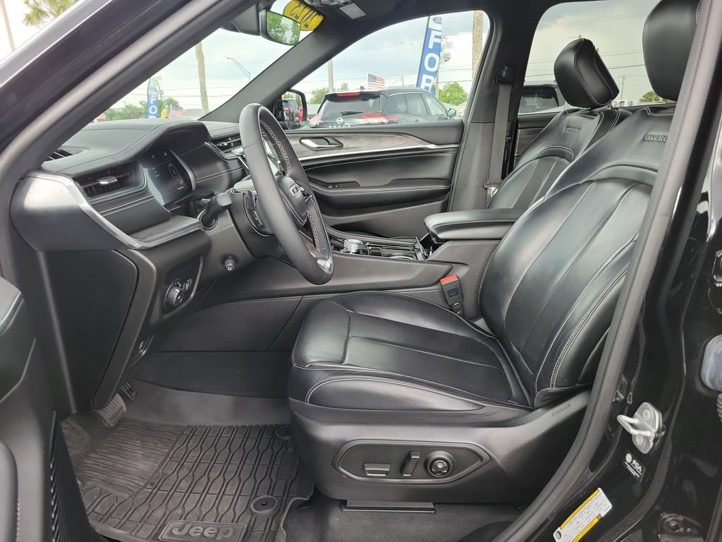 Used 2023 Jeep Grand Cherokee L Overland AWD/4WD image 19
