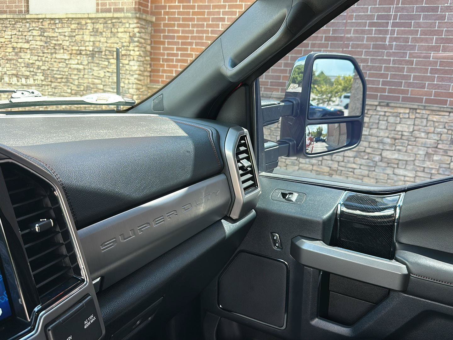 Certified 2022 Ford F250 Platinum w/ Tremor Off-Road Package AWD/4WD image 27
