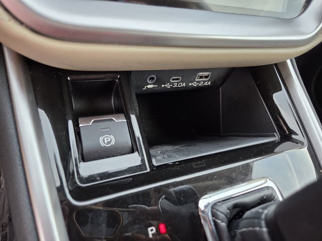 Used 2023 Subaru Outback Limited AWD/4WD image 14