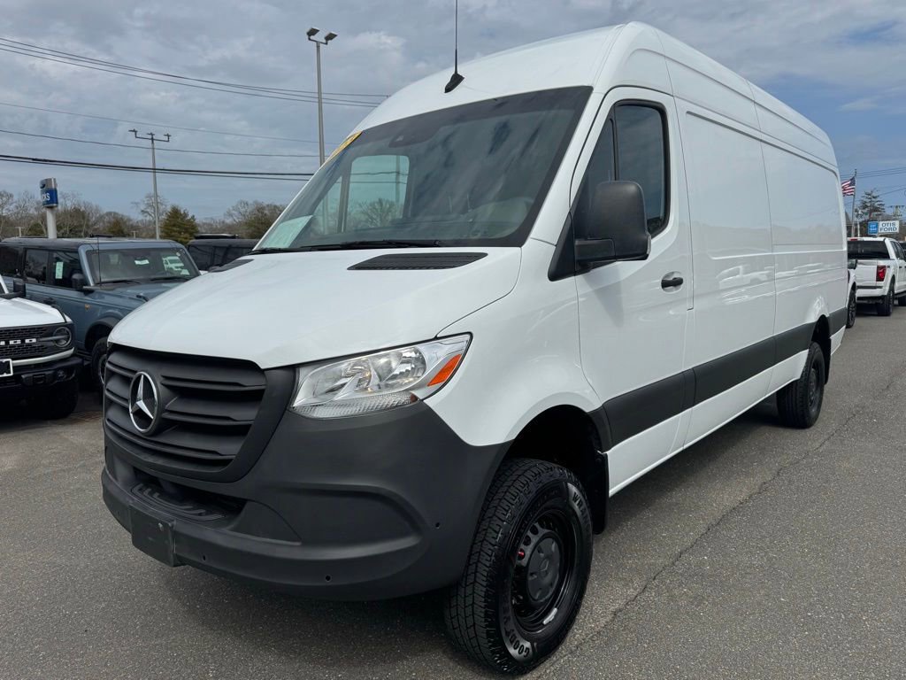 Used 2023 Mercedes-Benz Sprinter 2500 image 3