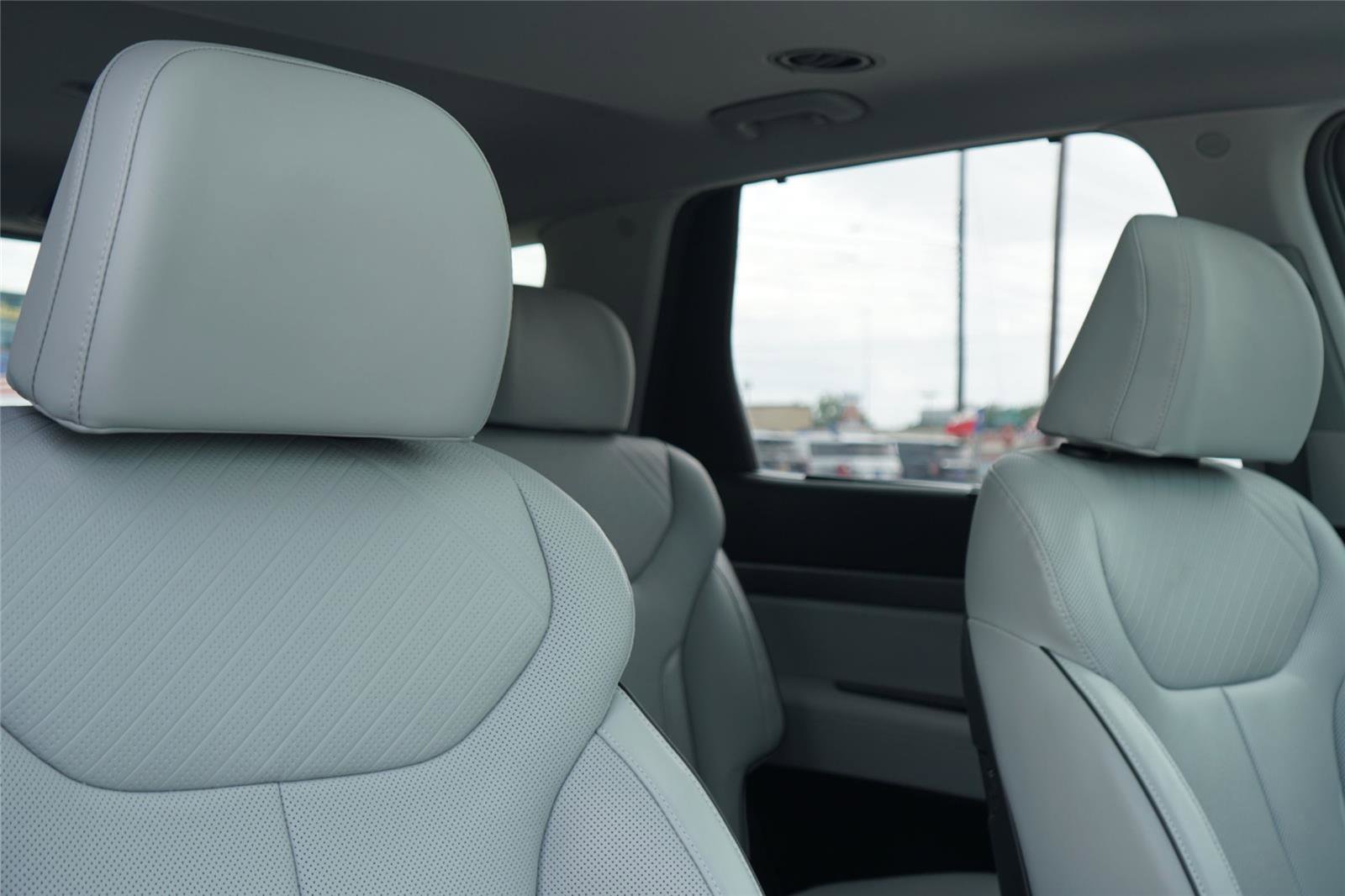 Used 2023 Hyundai Palisade SEL w/ Premium Package FWD image 30