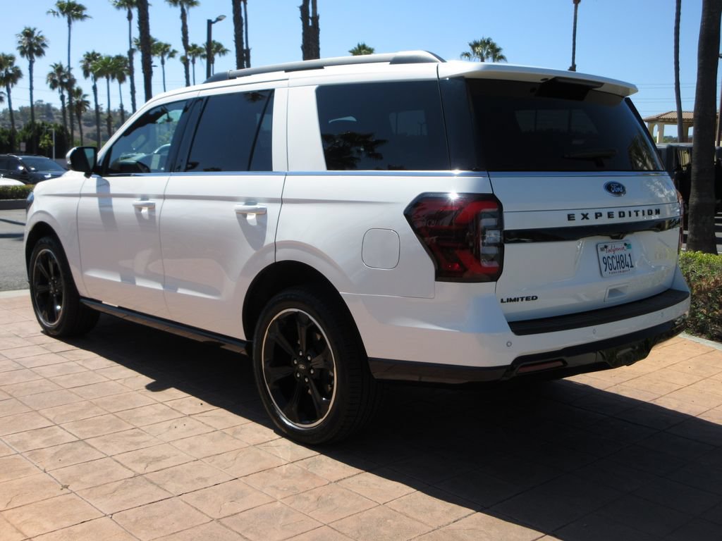 Certified 2023 Ford Expedition Limited AWD/4WD image 2