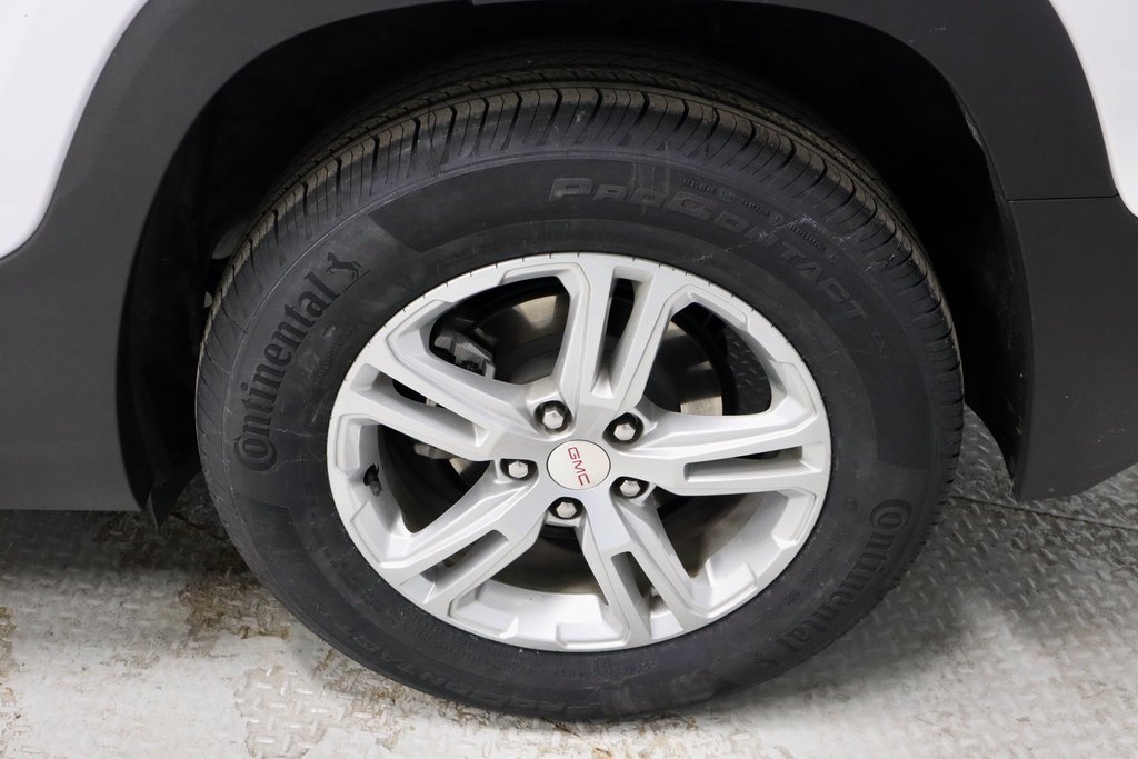 Used 2023 GMC Terrain SLE w/ LPO, Floor Liner Package image 18