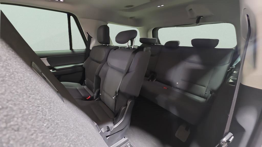 Certified 2025 Ford Expedition Active AWD/4WD image 30