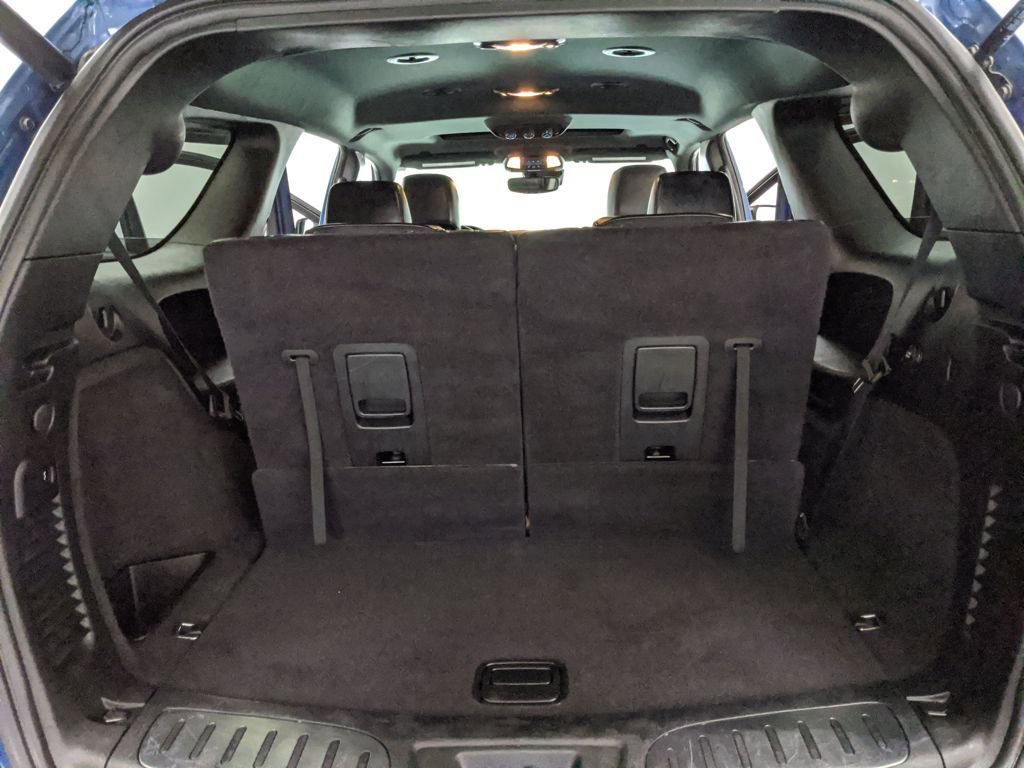 Used 2025 Dodge Durango GT image 21