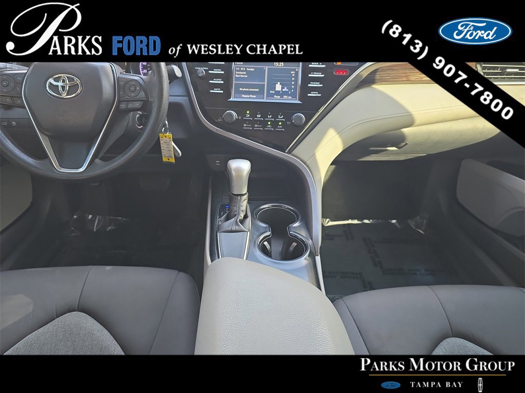 Used 2018 Toyota Camry L image 12