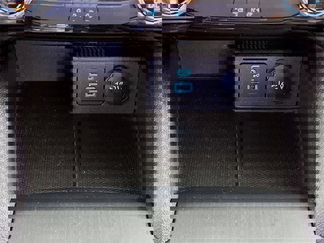 Certified 2022 Ford Escape SE w/ SE Sport Appearance Package image 17