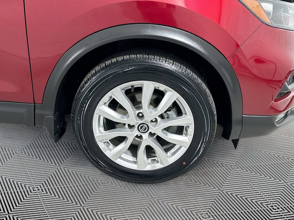 Used 2021 Nissan Rogue Sport SV w/ Technology Package image 23