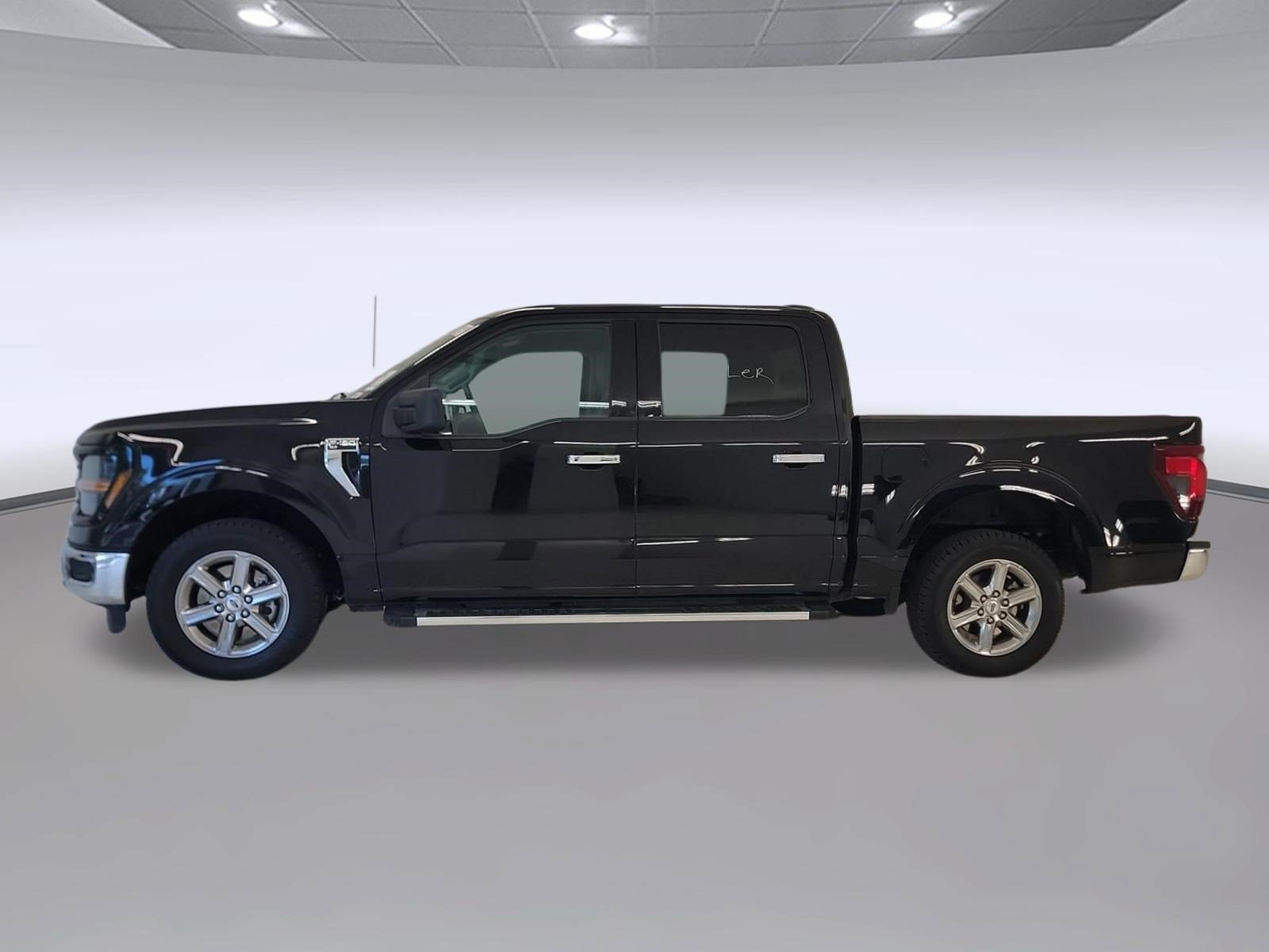 Certified 2025 Ford F150 XLT w/ Equipment Group 301A Standard RWD image 2