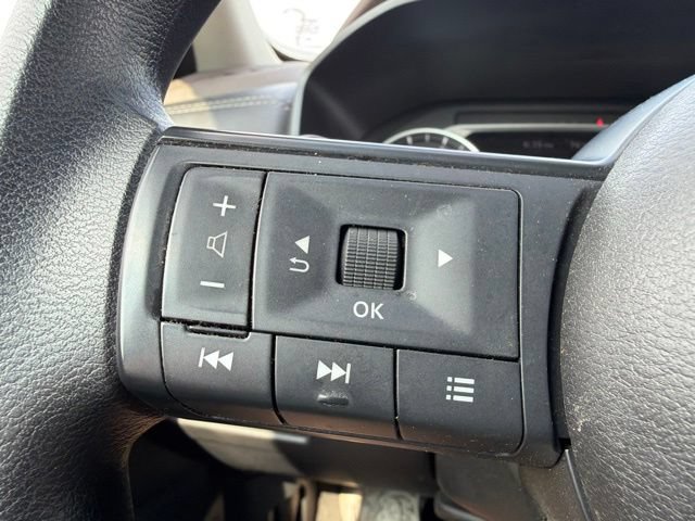 Used 2023 Nissan Rogue S AWD/4WD image 38