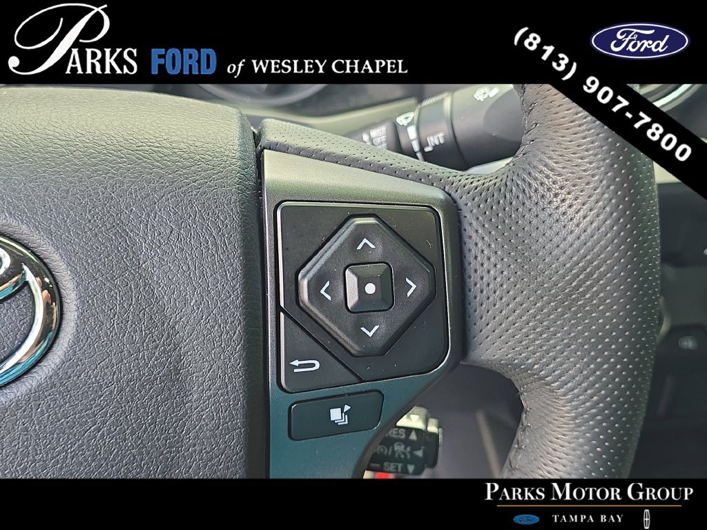 Used 2022 Toyota Tacoma TRD Off-Road AWD/4WD image 31