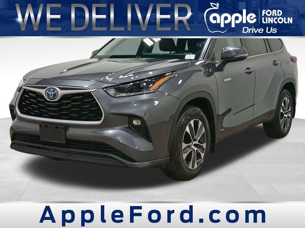 Used 2021 Toyota Highlander XLE image 9