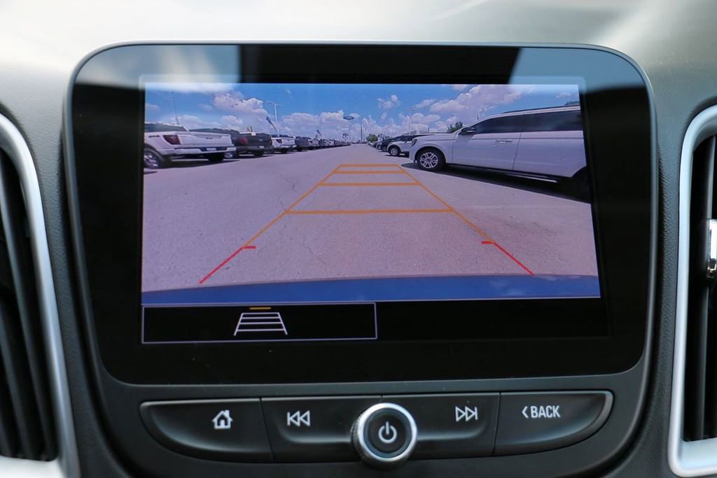 Used 2025 Chevrolet Malibu LT FWD image 14