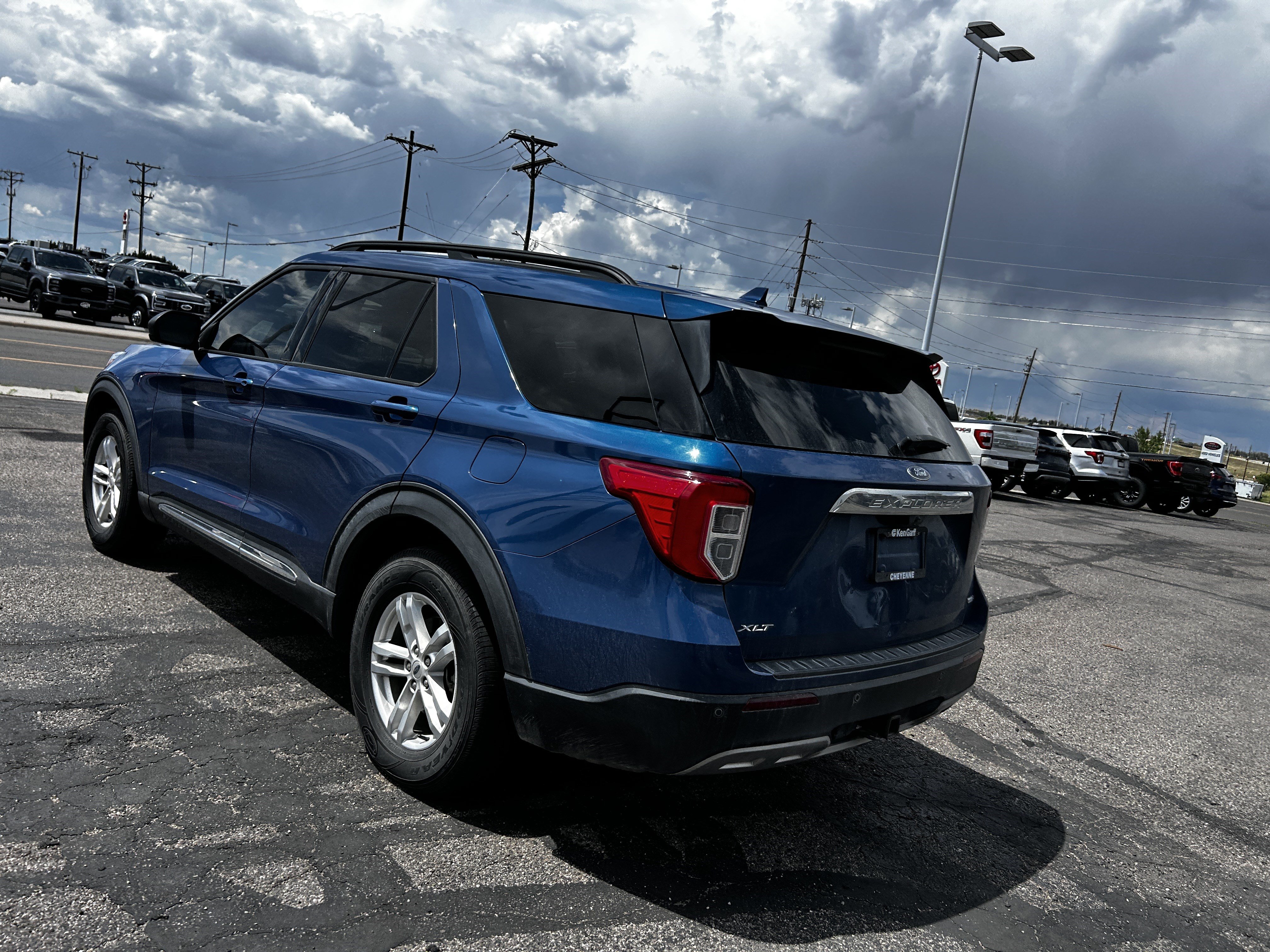 Certified 2020 Ford Explorer XLT w/ Equipment Group 202A AWD/4WD image 3