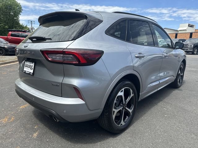 Certified 2023 Ford Escape ST-Line Elite AWD/4WD image 6