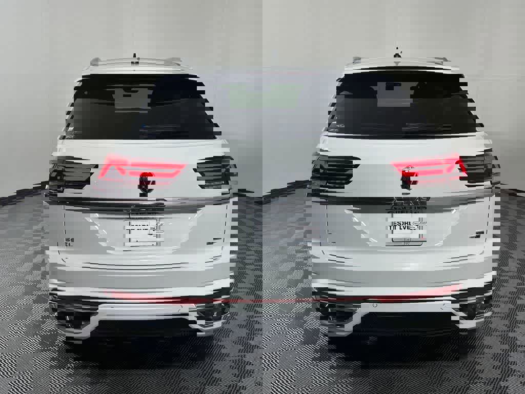 Used 2022 Volkswagen Atlas Cross Sport SEL R-Line image 7