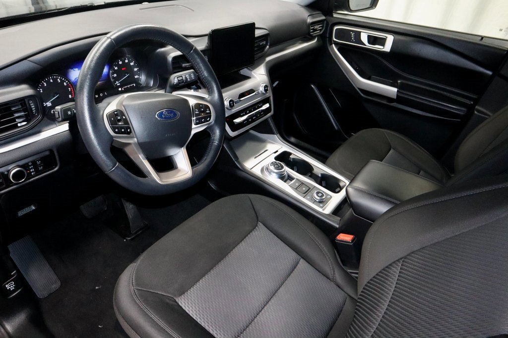 Certified 2023 Ford Explorer XLT image 25