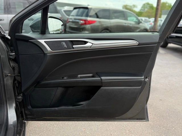 Certified 2020 Ford Fusion SE FWD image 14
