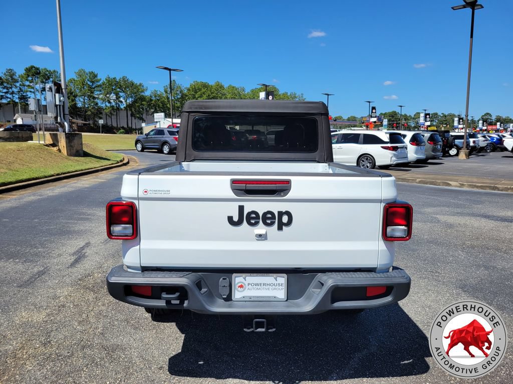 Used 2022 Jeep Gladiator Sport AWD/4WD image 5