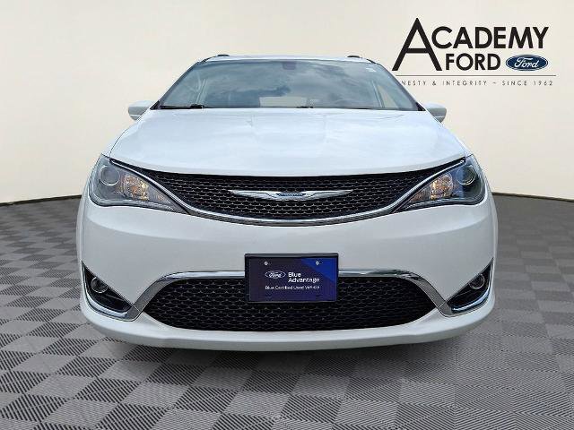 Used 2018 Chrysler Pacifica Touring-L Plus FWD image 2