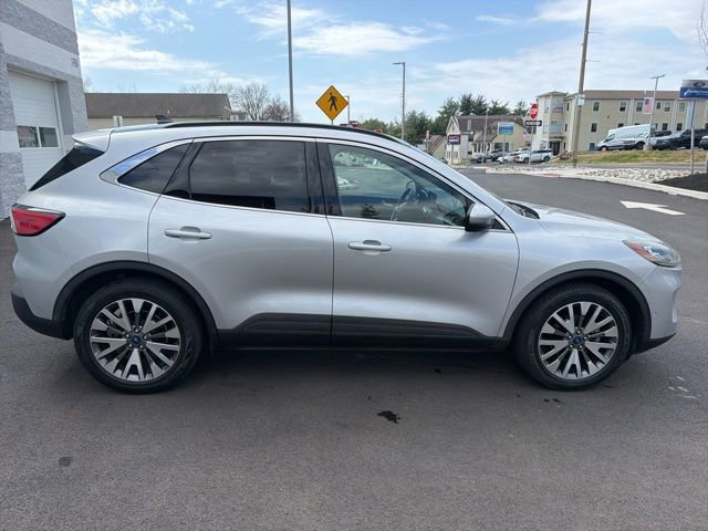 Certified 2020 Ford Escape Titanium image 3