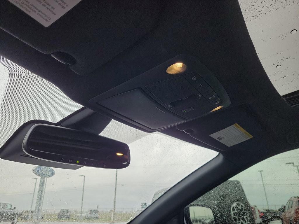 Used 2022 Nissan Maxima SR w/ Sport Mat Group image 30