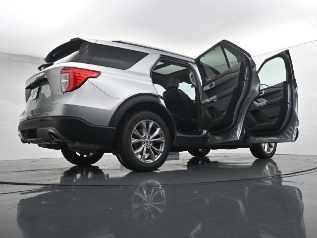 Certified 2023 Ford Explorer Limited w/ Limited Technology Package AWD/4WD image 48