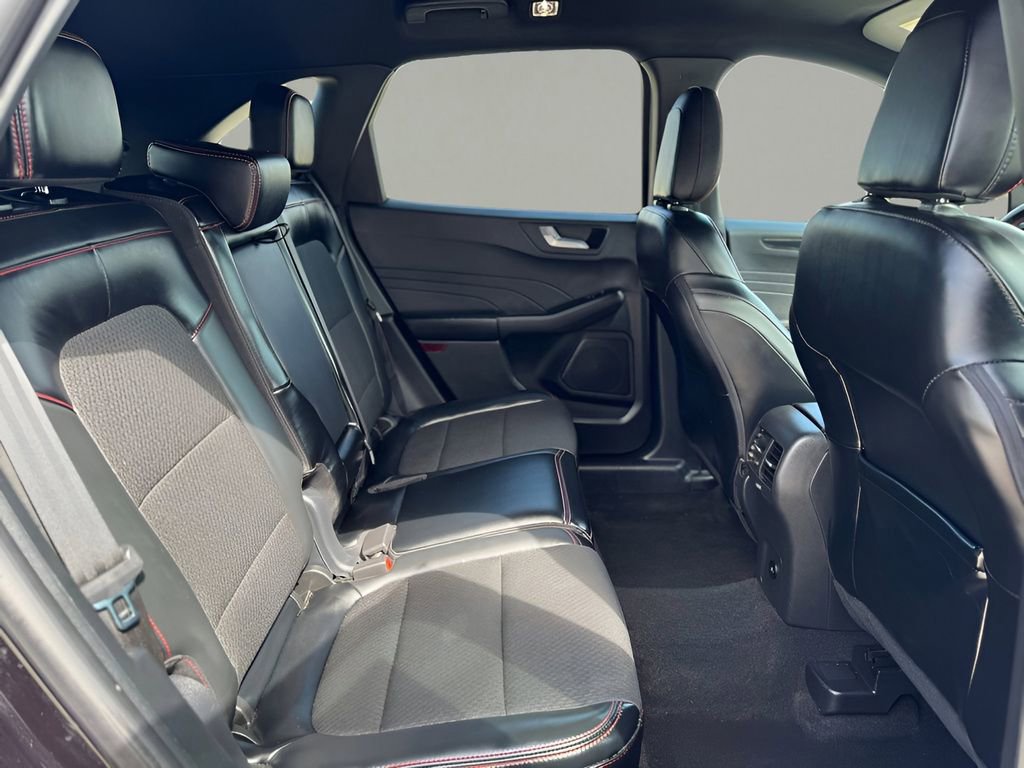 Certified 2025 Ford Escape ST-Line image 11