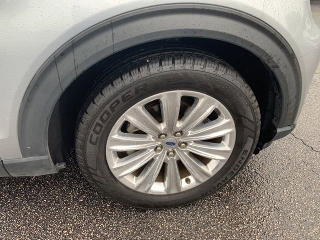 Certified 2022 Ford Explorer Limited w/ Equipment Group 301A RWD image 40