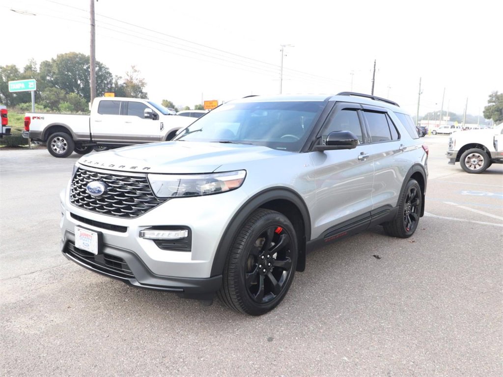 Certified 2023 Ford Explorer ST-Line w/ Class IV Trailer Tow Package image 5